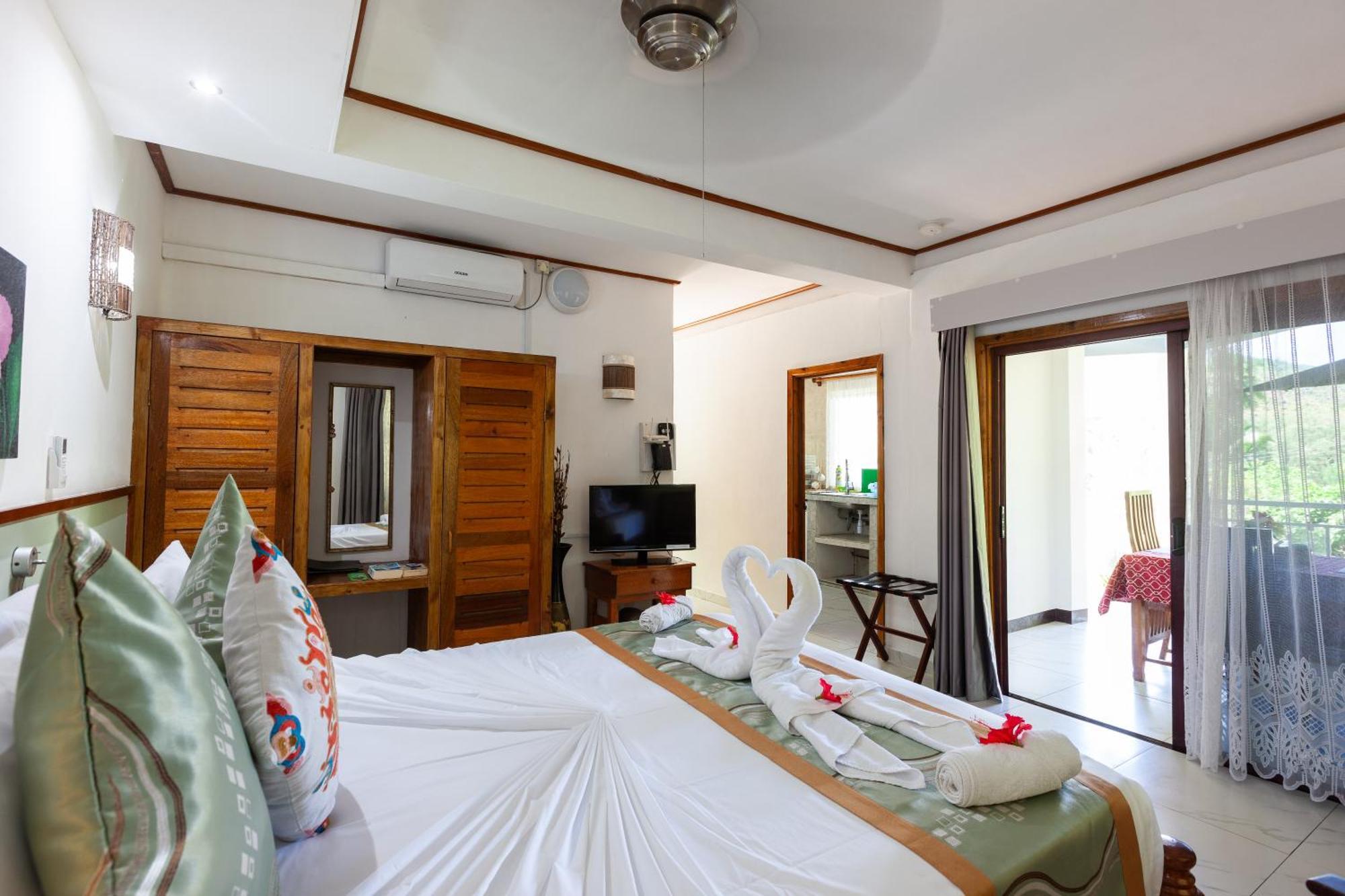 Sea View Lodge Baie Sainte Anne Ngoại thất bức ảnh