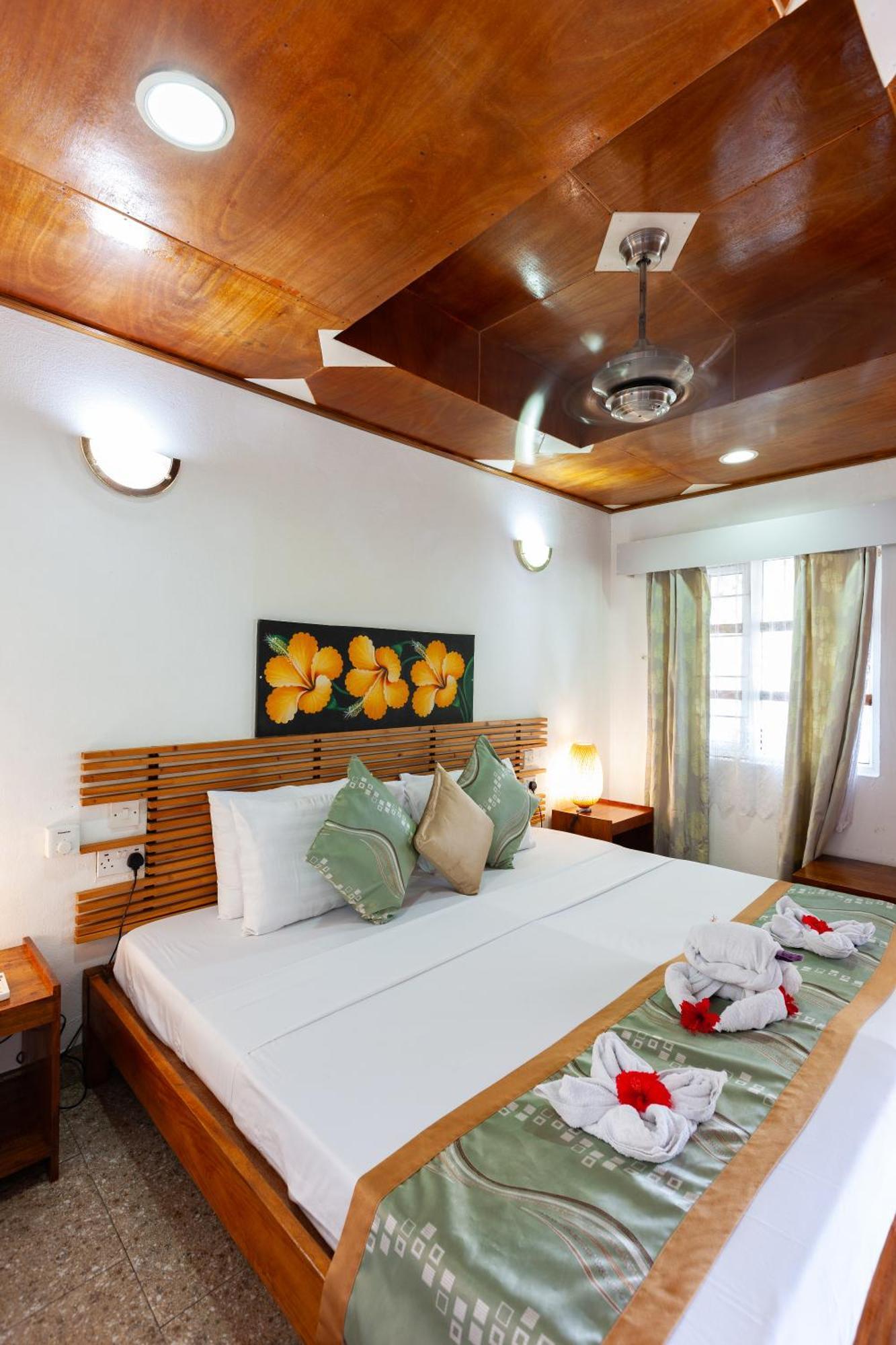 Sea View Lodge Baie Sainte Anne Ngoại thất bức ảnh