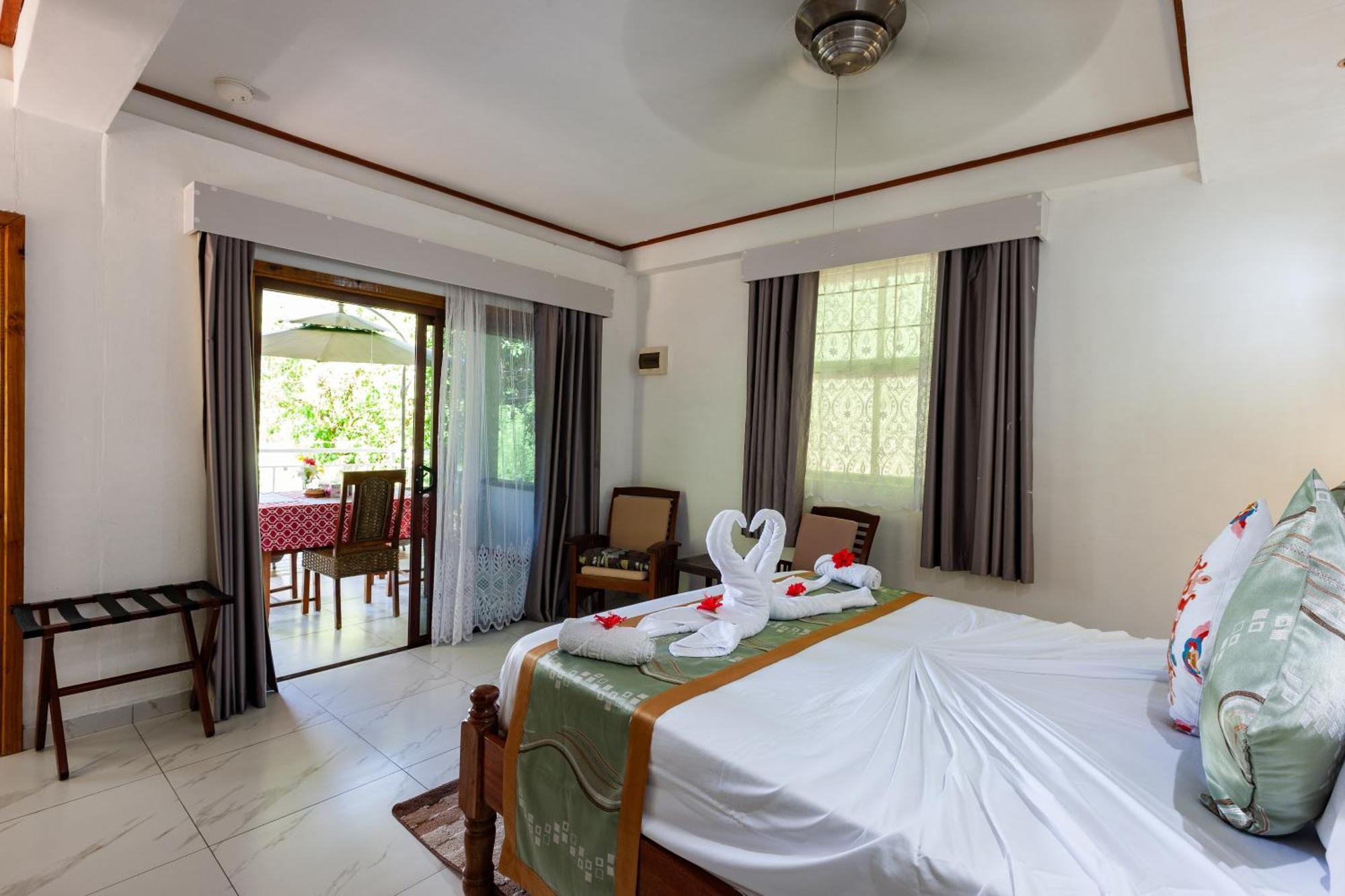 Sea View Lodge Baie Sainte Anne Ngoại thất bức ảnh