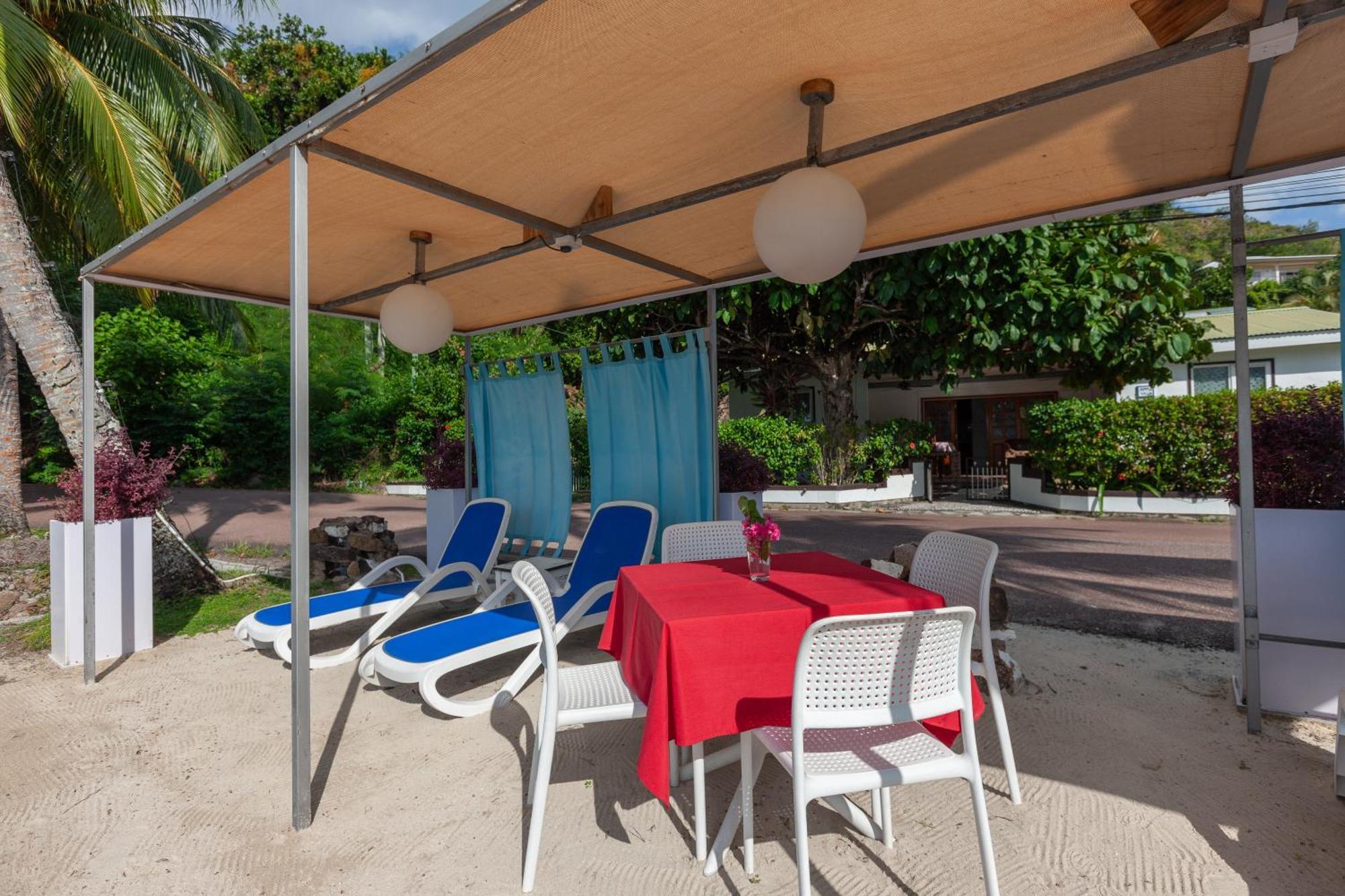 Sea View Lodge Baie Sainte Anne Ngoại thất bức ảnh