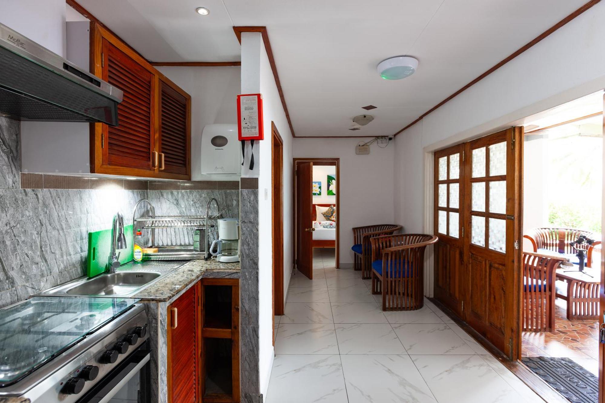 Sea View Lodge Baie Sainte Anne Ngoại thất bức ảnh